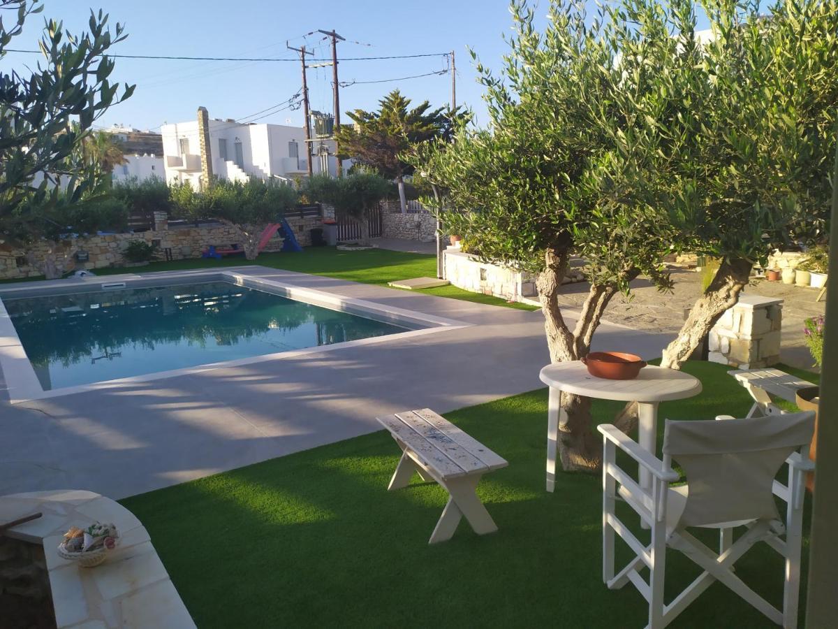 נאוסה Sunset Studios And Apartments For Adults Over 21 Only מראה חיצוני תמונה