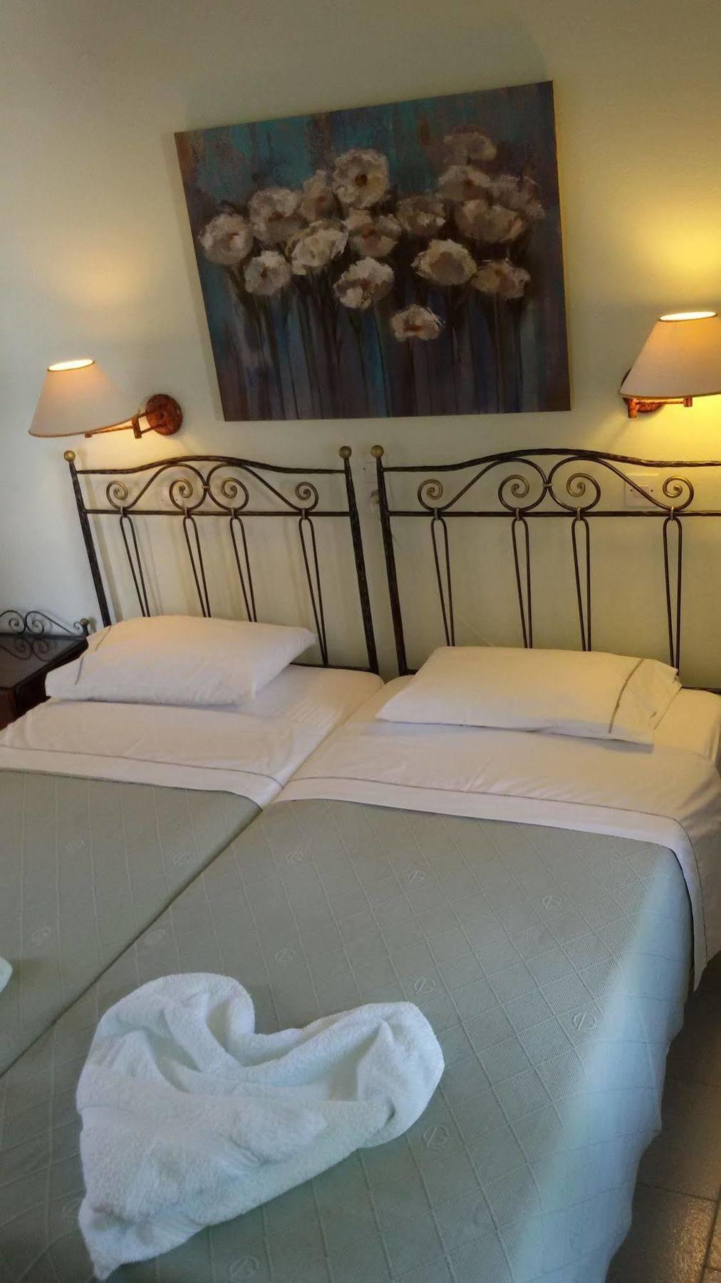 נאוסה Sunset Studios And Apartments For Adults Over 21 Only מראה חיצוני תמונה